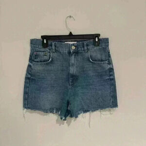 Zara Blue Denim Short US 6 / 31W Like New